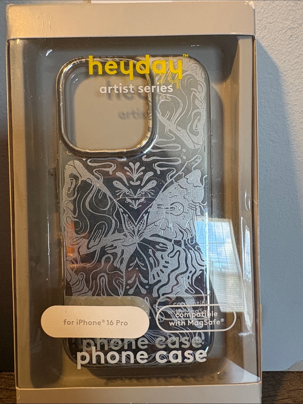 Heyday Artist Series iPhone 16 Pro MagSafe Case Vivien Rodriguez New